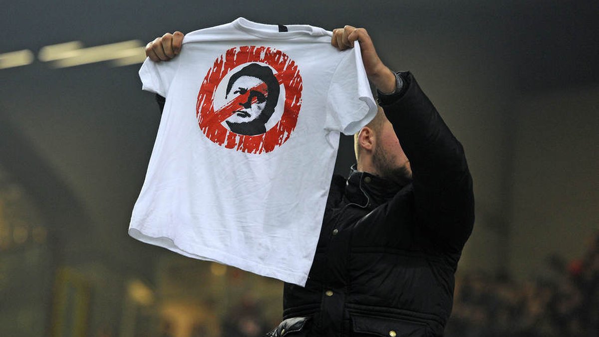 Det är främst Zdravko Mamic (mannen på t-shirten) man anser vara korrupt.